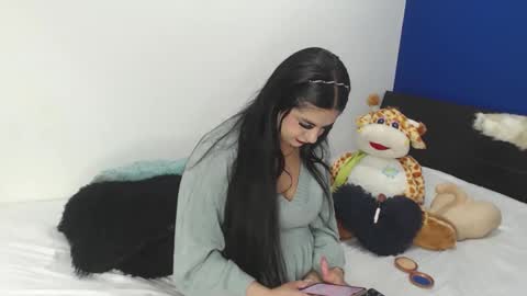 Snapshot of emily_connore chatting on 03/13/26, 02:23 Emyli online show from 03/13/26, 02:23