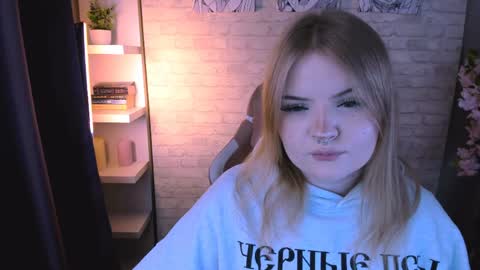 emily_coyness online show from 04/01/26, 02:36