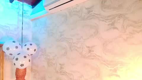 emily_dempsey online show from 06/18/26, 07:18