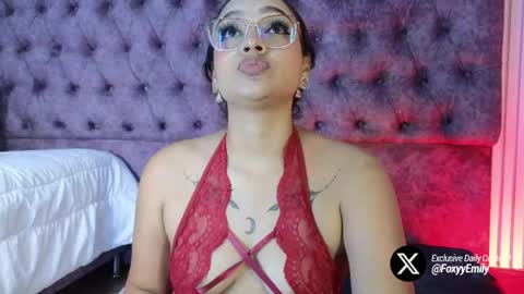 Snapshot of emily_foxyy chatting on 05/26/26, 06:59 Emily online show from 05/26/26, 06:59