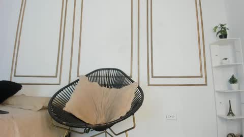 emily_gaviria1 online show from 05/03/26, 12:00
