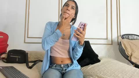 Snapshot of emily_gaviria1 chatting on 05/05/26, 12:13 emily_gaviria1 online show from 05/05/26, 12:13