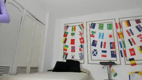Snapshot of emily_gaviria1 chatting on 07/01/26, 12:07 emily_gaviria1 online show from 07/01/26, 12:07