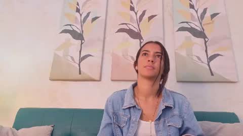 Snapshot of emily_gaviria1 chatting on 07/27/26, 12:23 emily_gaviria1 online show from 07/27/26, 12:23