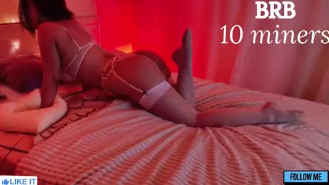 Snapshot of emily_gin chatting on 02/03/26, 10:42 EMILY online show from 02/03/26, 10:42