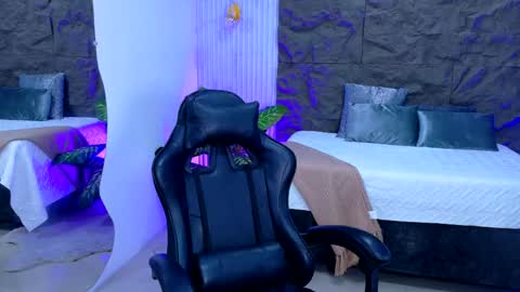 Emily online show from 04/29/26, 12:20