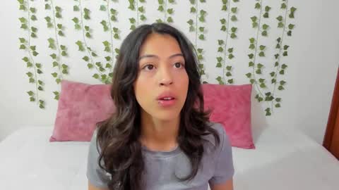 Snapshot of emily_jonessxx chatting on 02/15/26, 02:14 emily online show from 02/15/26, 02:14