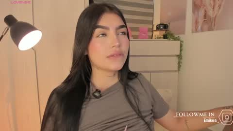 EmilyKenner  Independent model  online show from 04/26/26, 02:15