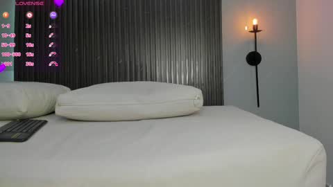 emily_kovac online show from 10/03/25, 11:51