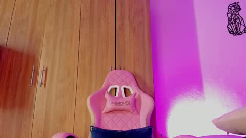 emily lady20  Independient modelIndependiente online show from 03/06/25, 11:58