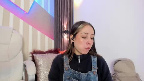 Emily online show from 09/30/25, 02:33