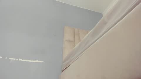 Snapshot of emily_lean_ chatting on 12/24/24, 03:27 Emi independent model online show from 12/24/24, 03:27