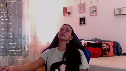 emily leroy. online show from 10/24/25, 12:01