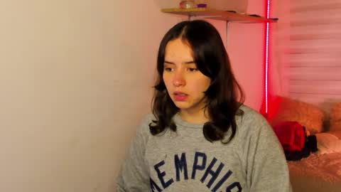 emily_lindey online show from 11/12/25, 03:29