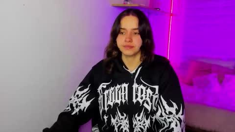 emily_lindey online show from 11/30/25, 03:21