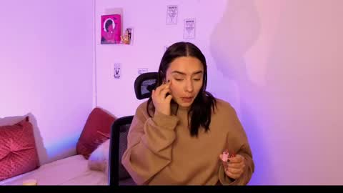 Emily Lindey online show from 05/02/26, 04:50