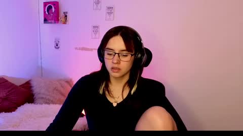 Emily Lindey online show from 05/07/26, 02:28