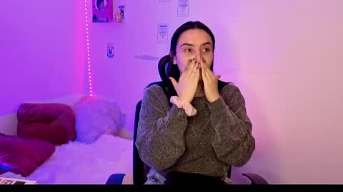 Emily Lindey online show from 05/12/26, 03:03