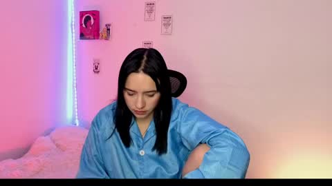 Emily Lindey online show from 05/14/26, 04:52