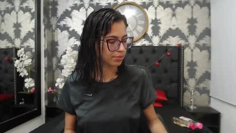 Emily online show from 03/01/25, 06:00