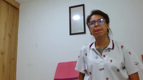 Emily online show from 06/09/26, 12:44