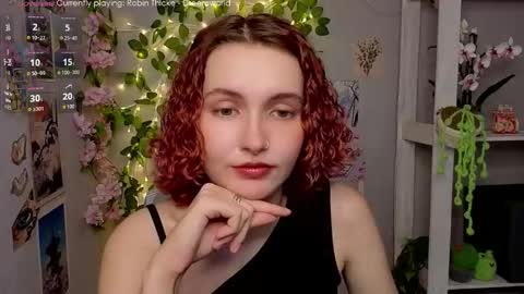 Snapshot of emily_lune chatting on 02/08/26, 04:27 Emily online show from 02/08/26, 04:27