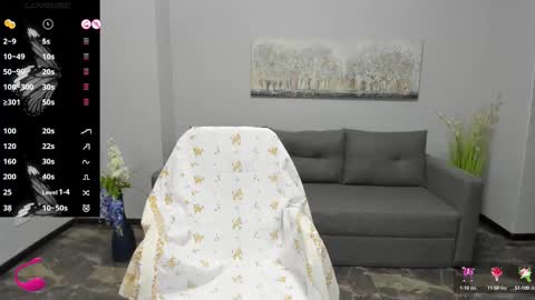 Emily online show from 10/08/25, 06:44