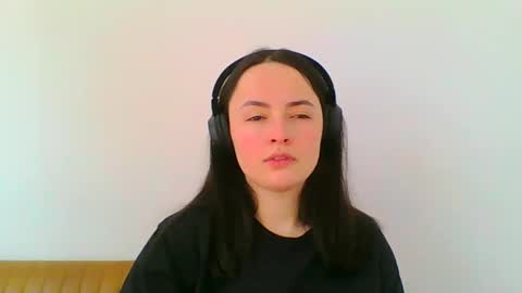 emily_morning_dew online show from 01/21/25, 12:18