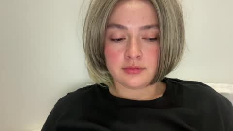 emily_morning_dew online show from 06/19/26, 05:50