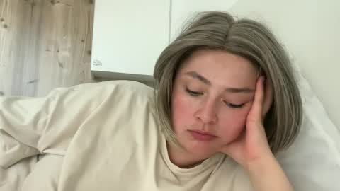 emily_morning_dew online show from 06/28/26, 10:10