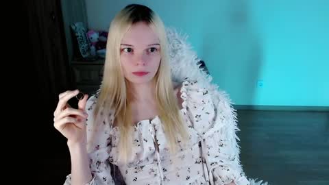 Lia online show from 02/07/25, 02:47