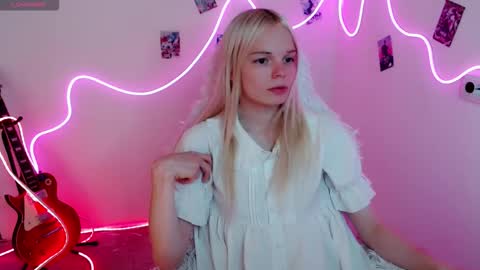 Lia online show from 09/09/25, 11:43