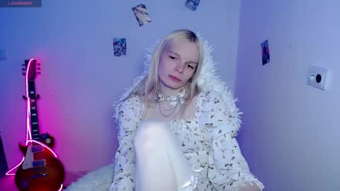 Snapshot of emily_nyaffe chatting on 02/02/26, 03:33 Lia online show from 02/02/26, 03:33