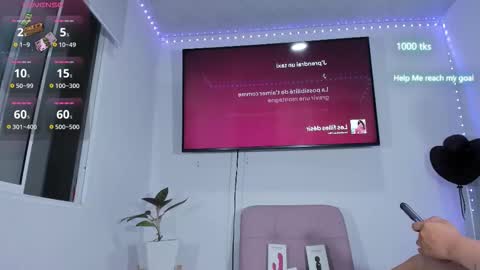 Snapshot of emily_palmeer chatting on 02/27/26, 11:16 emily_palmeer online show from 02/27/26, 11:16