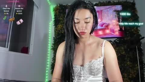 Snapshot of emily_palmeer chatting on 04/25/26, 09:45 emily_palmeer online show from 04/25/26, 09:45