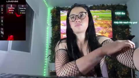 Snapshot of emily_palmeer chatting on 05/30/26, 10:01 emily_palmeer online show from 05/30/26, 10:01