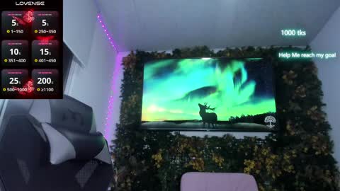 Snapshot of emily_palmeer chatting on 06/08/26, 10:15 emily_palmeer online show from 06/08/26, 10:15