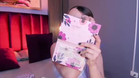 Emily  online show from 12/19/25, 09:22