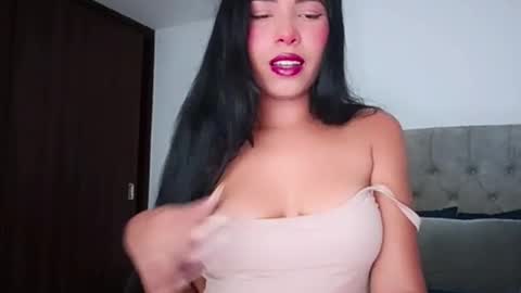 emily_rosse9 online show from 10/26/25, 01:33