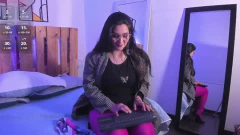 Emilly online show from 05/14/26, 08:26