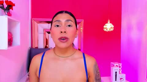 Emily online show from 09/12/25, 11:21