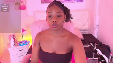 Snapshot of emily_smith21 chatting on 05/11/26, 12:22 emily online show from 05/11/26, 12:22