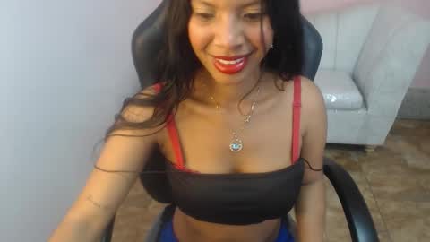 Snapshot of emily_smith_t chatting on 03/29/26, 07:25 emily_smith_t online show from 03/29/26, 07:25