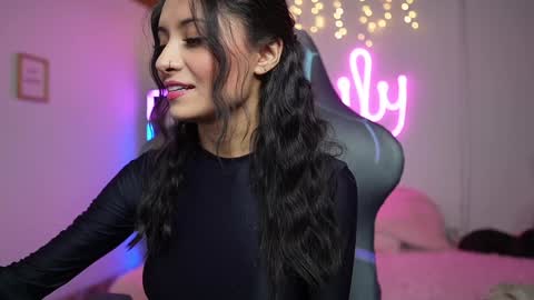 emily_smitt online show from 01/17/25, 08:00