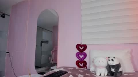 Emily online show from 02/08/25, 12:39