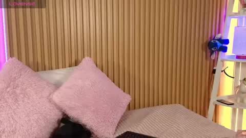 Emily online show from 06/18/26, 12:09