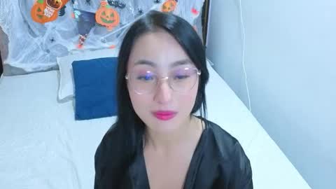 emily_vermont online show from 10/26/25, 04:18