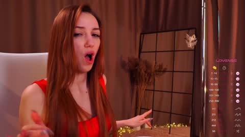 Snapshot of emily_w0w_ chatting on 01/26/25, 08:14 Lia online show from 01/26/25, 08:14