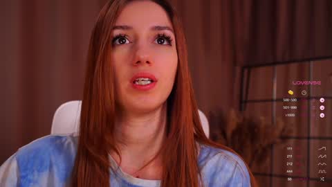 Snapshot of emily_w0w_ chatting on 02/05/25, 06:13 Lia online show from 02/05/25, 06:13