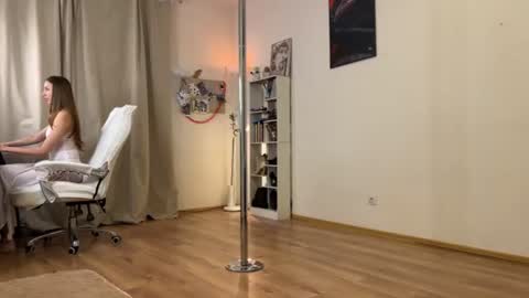 Lia online show from 08/07/26, 04:53